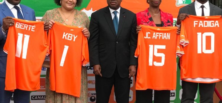 CAN 2023 : La FIF a offert des kits à ses partenaires, en lançant  l'opération '' Un Ivoirien, un maillot 